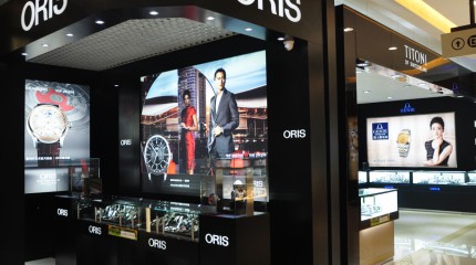  西夏萬達百貨巍雅斯名表城隆重開業(yè)，全新亮相